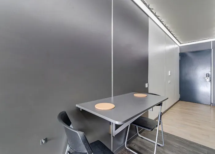 13 - Le Lokup - Wifi - Proche Tram رانس